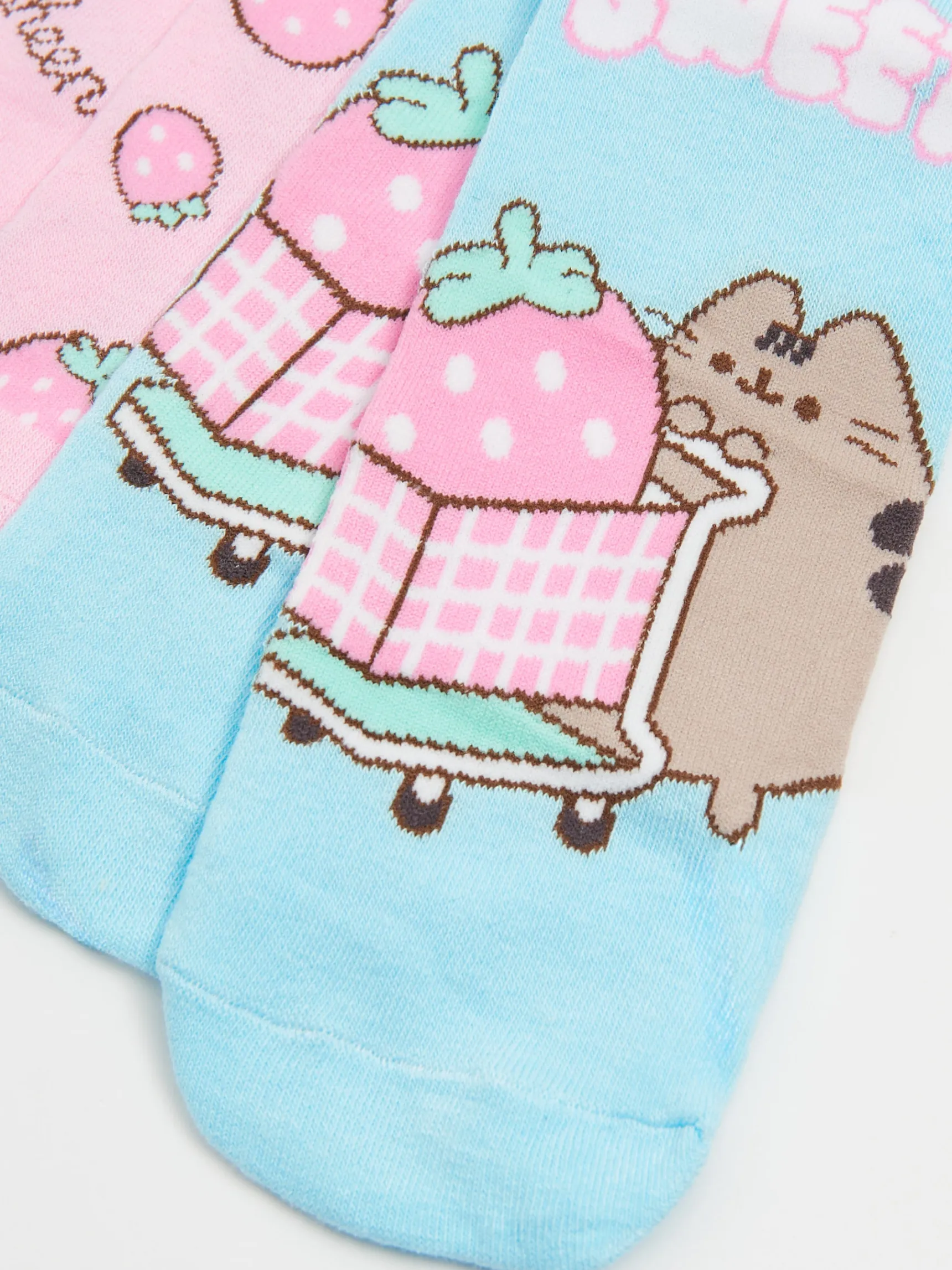 New Cropp 2 pack długich skarpet Pusheen wielobarwny