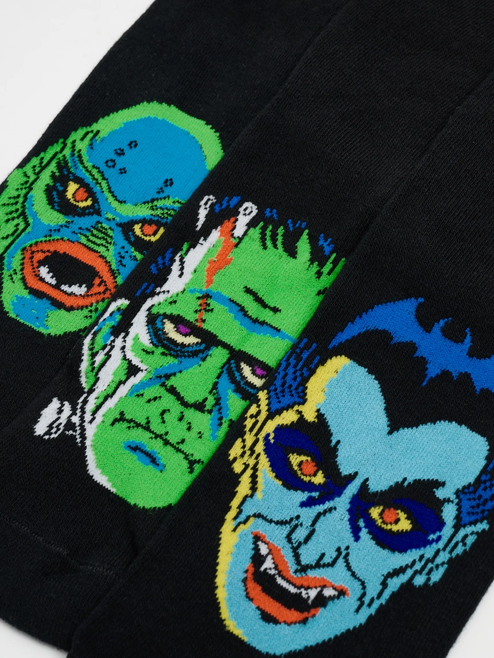 Clearance Cropp 3 pack długich skarpet Universal Monsters czarny
