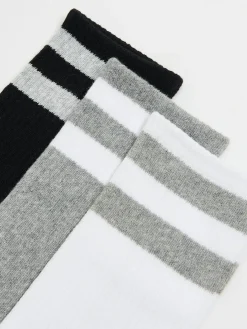 Clearance Cropp 3 pack długich skarpet z paskami szary