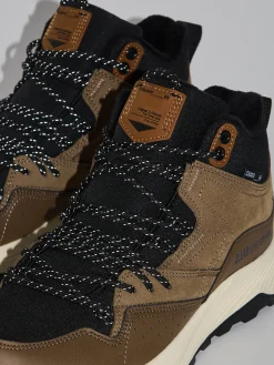 Outlet Cropp Beżowe sneakersy za kostkę beżowy