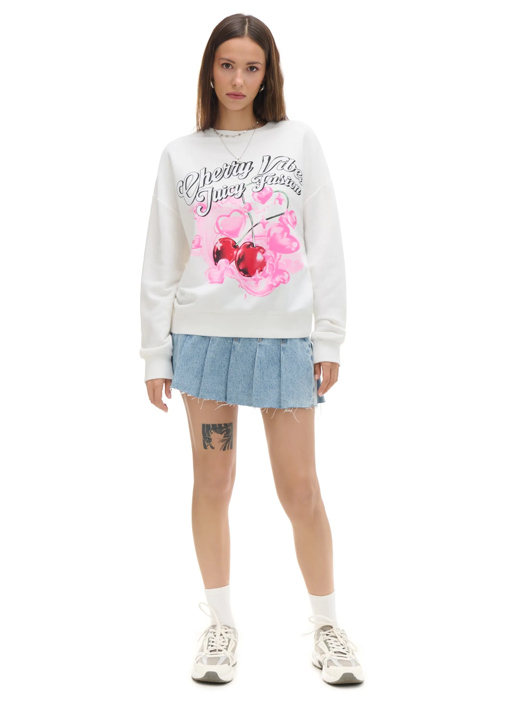 Online Cropp Bluza z nadrukiem cherry kremowy