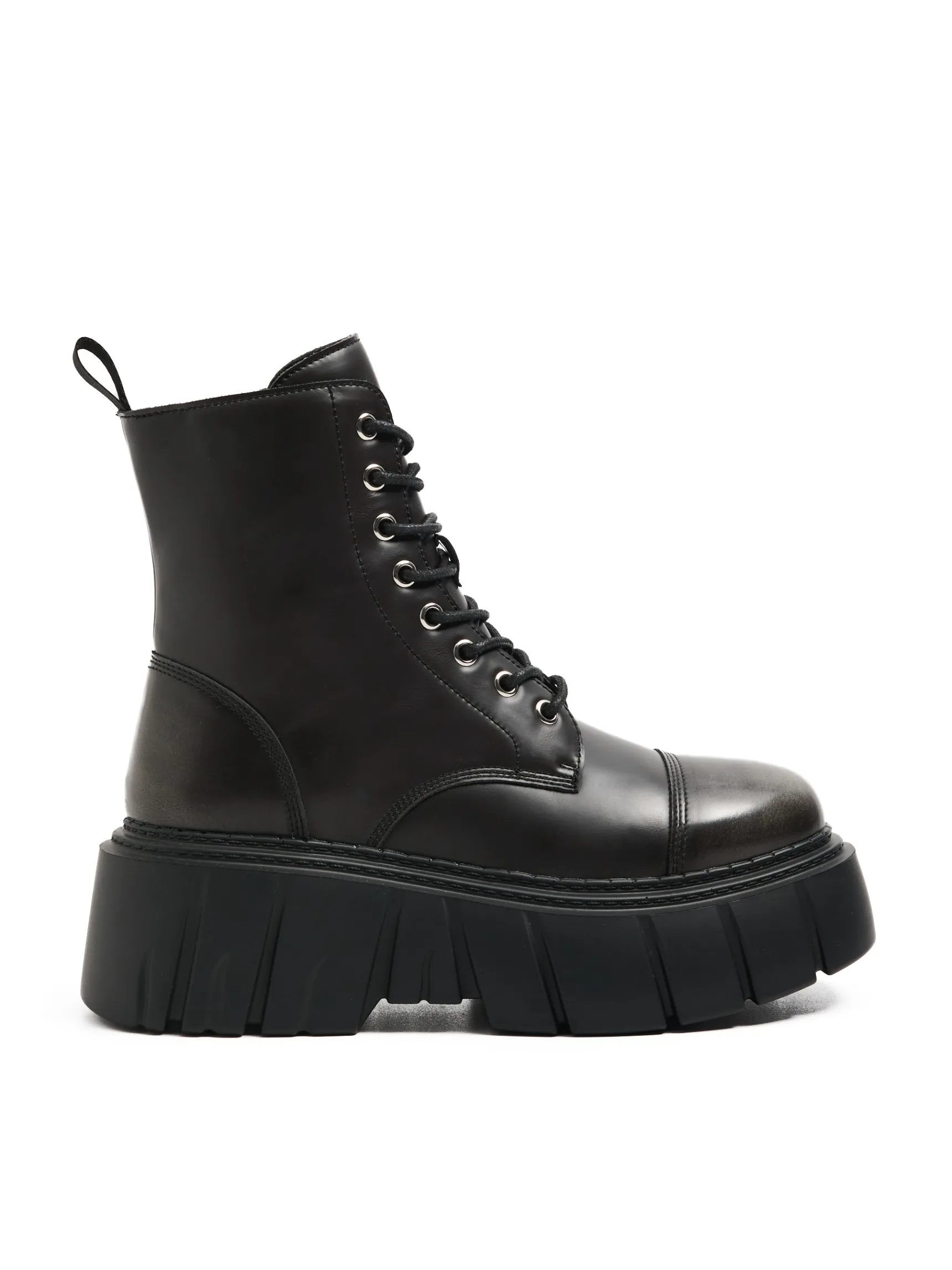 Clearance Cropp Botki za kostkę z imitacji skóry czarny