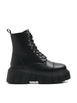 Clearance Cropp Botki za kostkę z imitacji skóry czarny