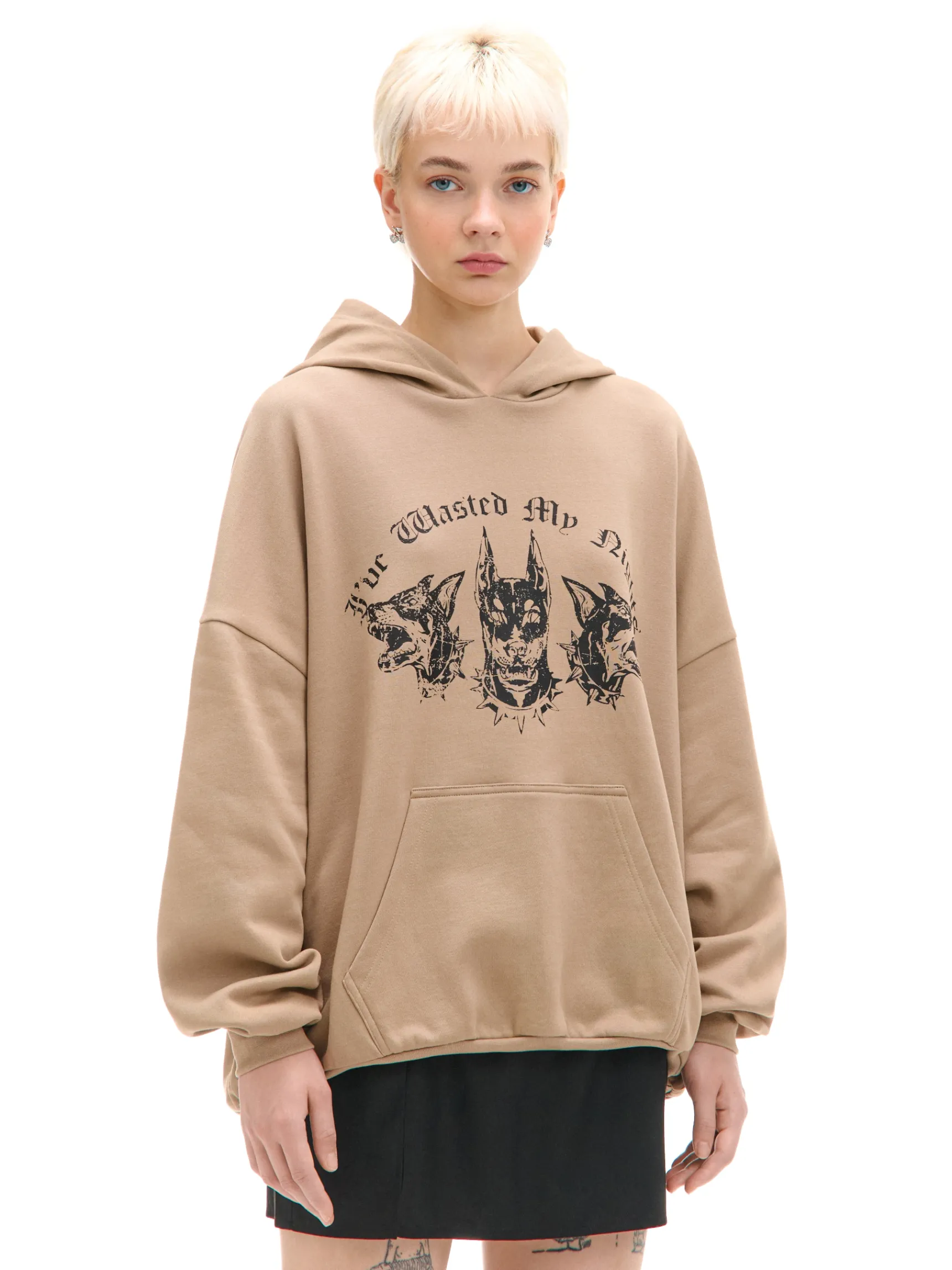 Best Cropp Brązowa bluza hoodie z dobermanami UNISEX brązowy