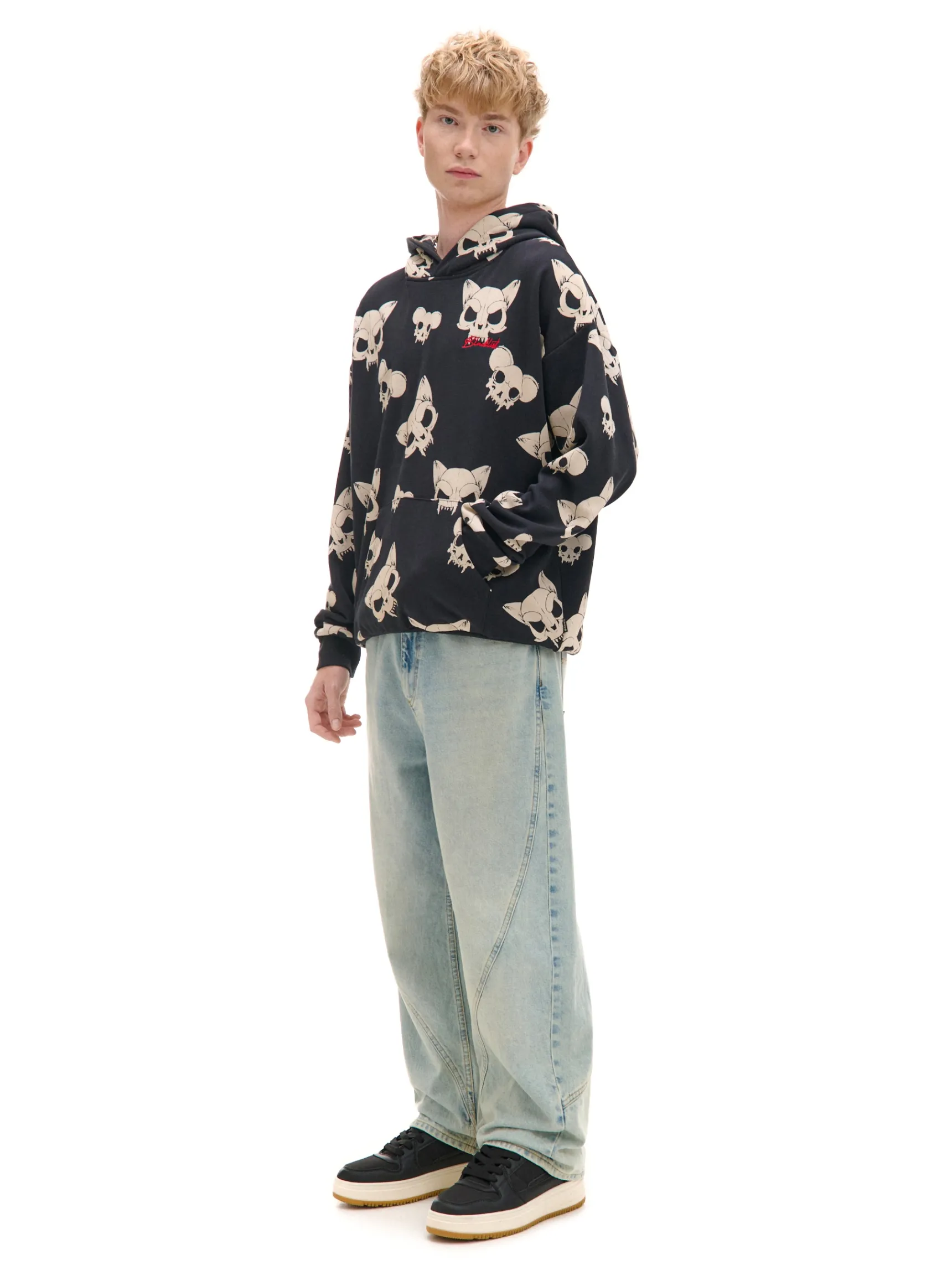 Online Cropp Czarna bluza z czaszkami kotów czarny
