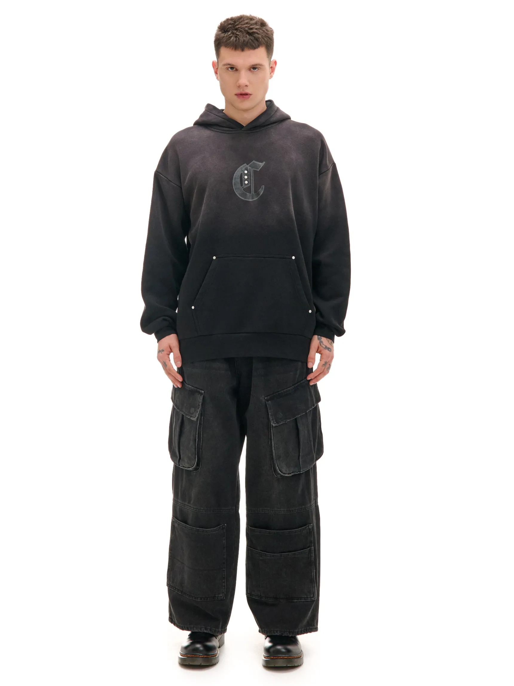 Outlet Cropp Czarna bluza z kapturem czarny
