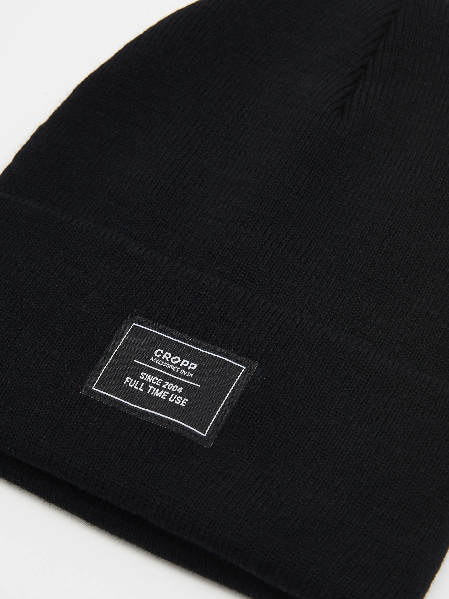 Online Cropp Czarna czapka beanie czarny