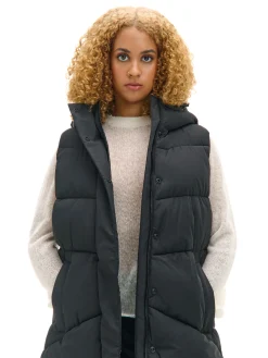 Discount Cropp Czarna kamizelka puffer z kapturem czarny