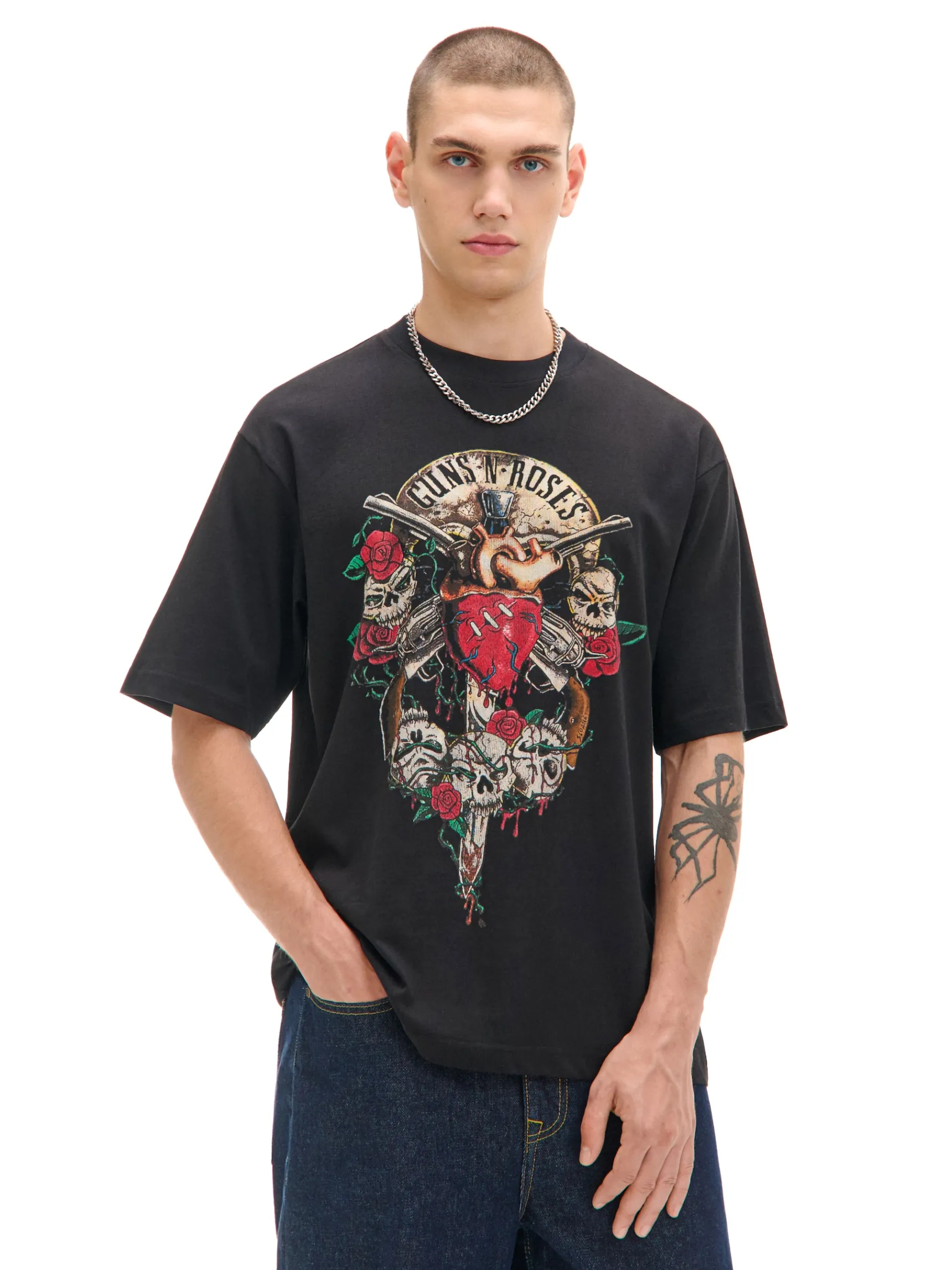 Discount Cropp Czarna koszulka Guns N' Roses czarny