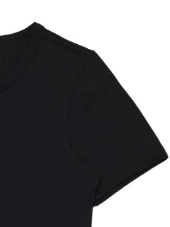 Fashion Cropp Czarna koszulka slim czarny
