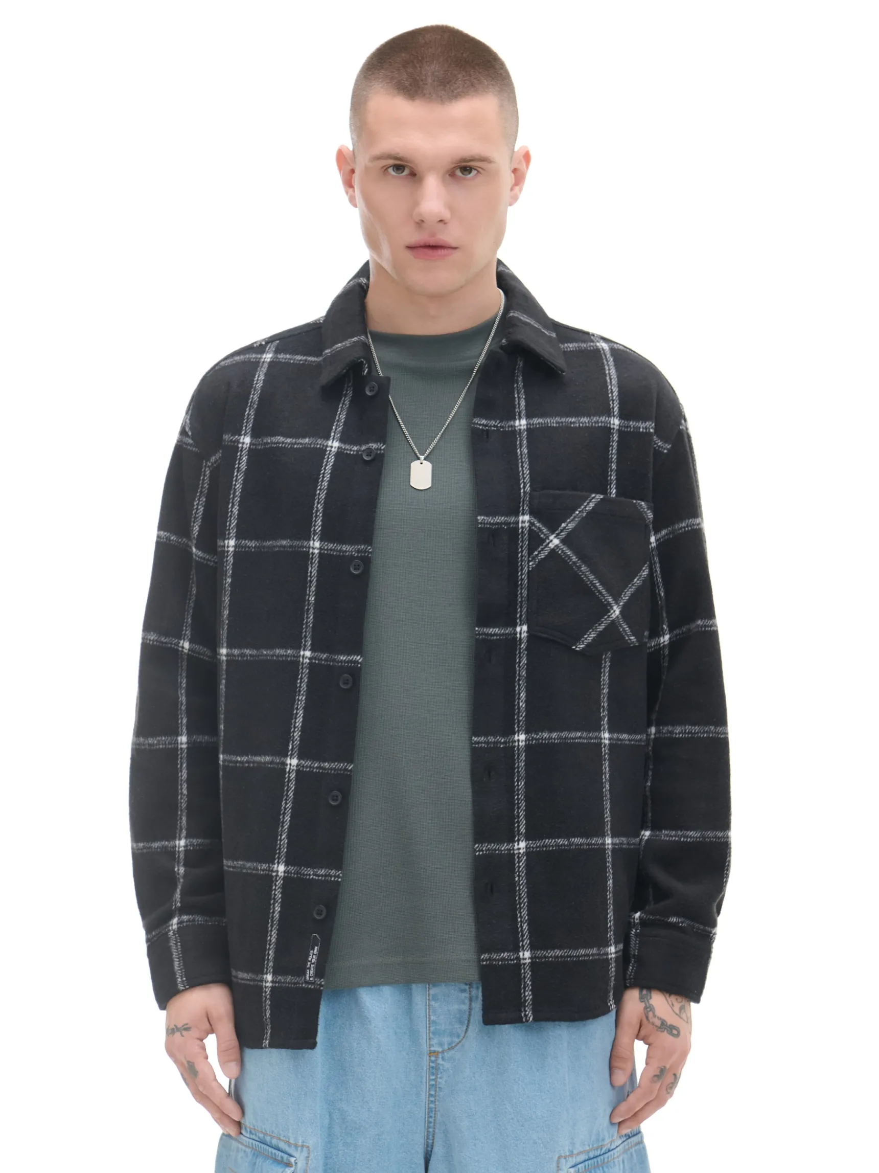 Discount Cropp Czarna kraciasta koszula z domieszką wełny czarny