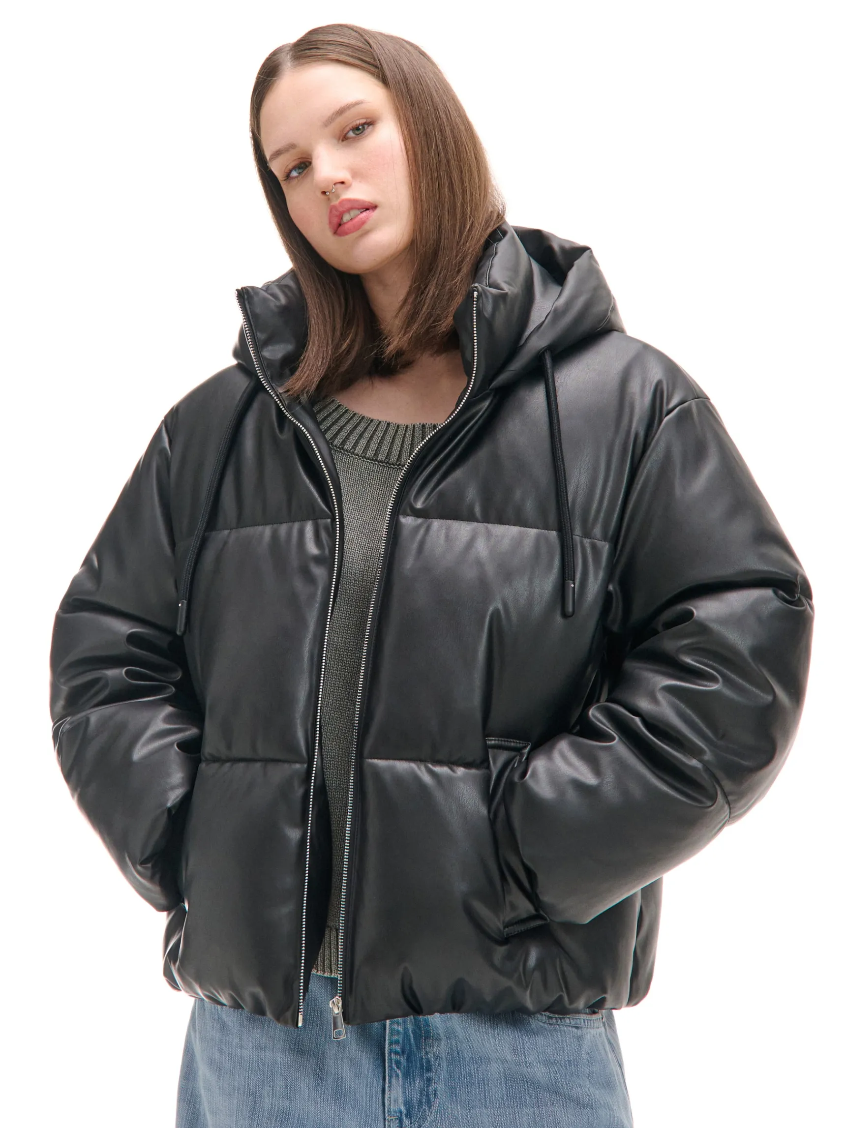 Hot Cropp Czarna kurtka puffer z kapturem czarny