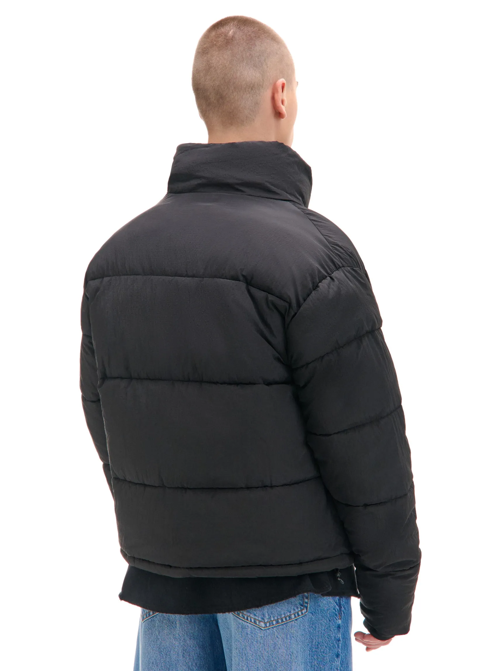 Outlet Cropp Czarna kurtka puffer ze stójką czarny