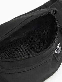 Clearance Cropp Czarna nerka czarny