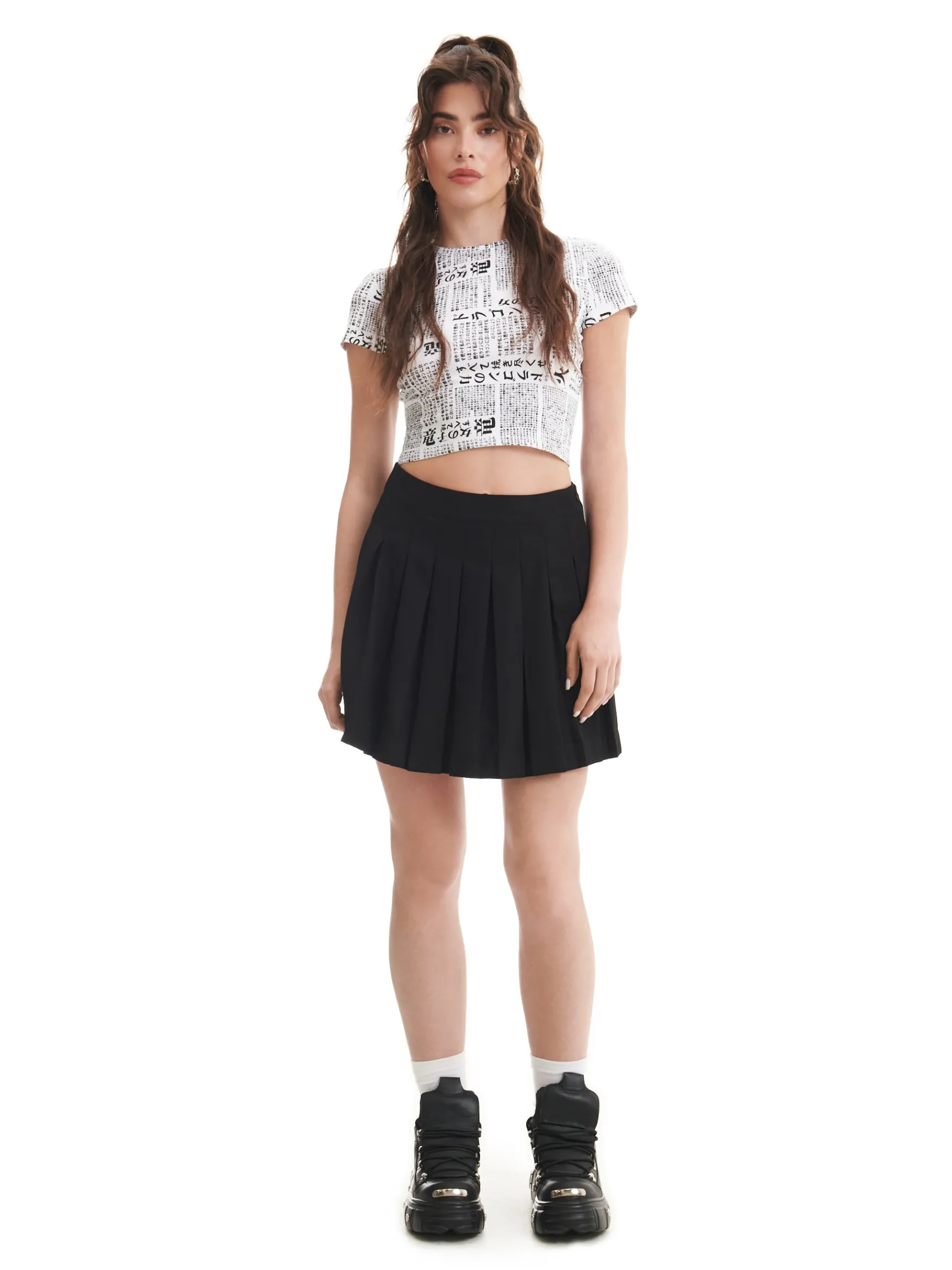 New Cropp Czarna plisowana spódniczka mini czarny
