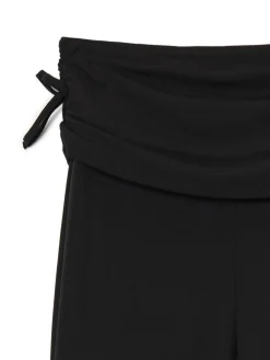 Clearance Cropp Czarne dresy z ozdobną zakładką czarny