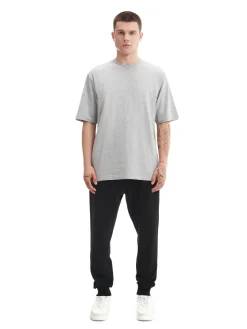 Clearance Cropp Czarne gładkie joggery regular czarny