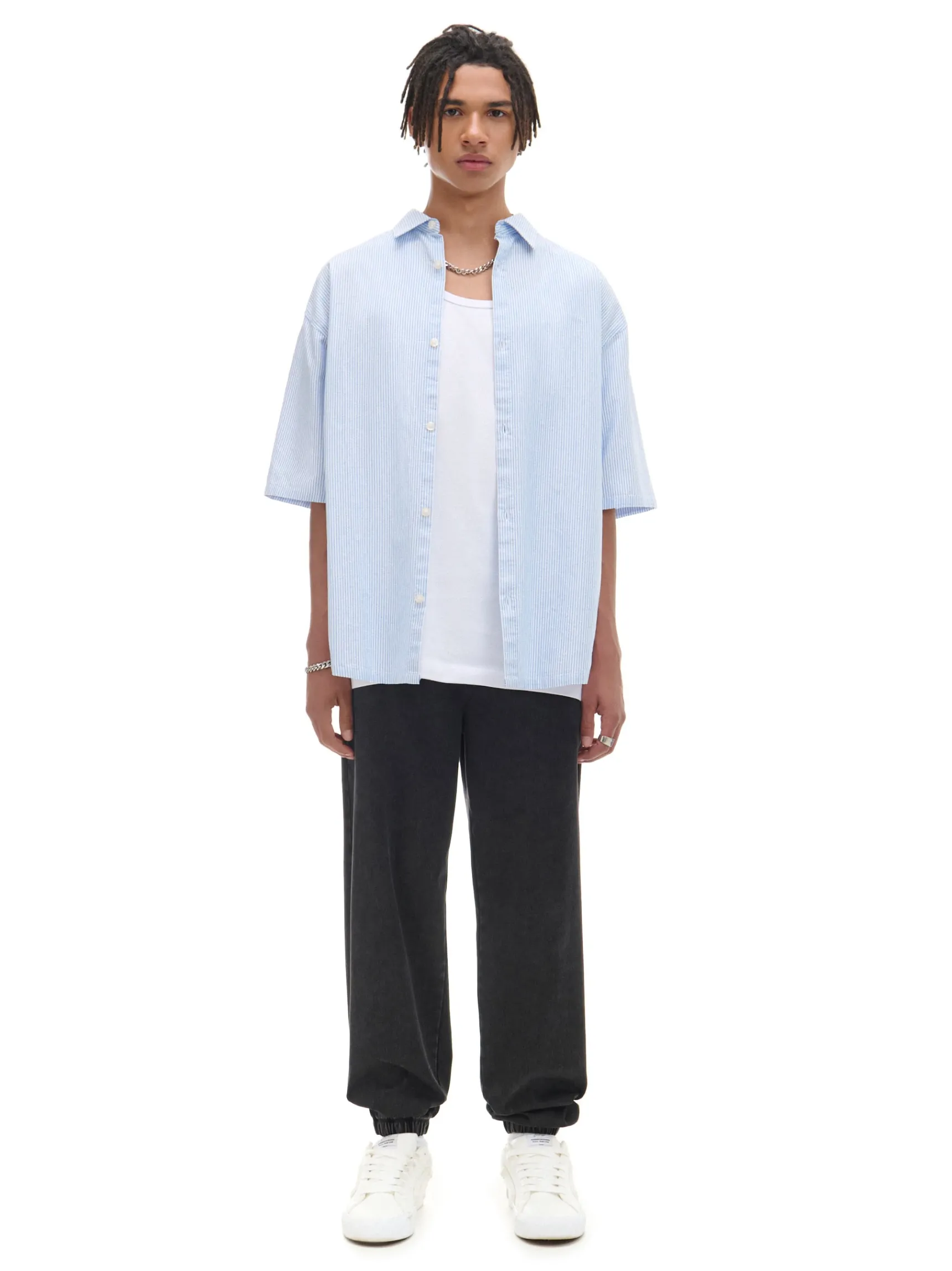Sale Cropp Czarne jeansowe joggery czarny