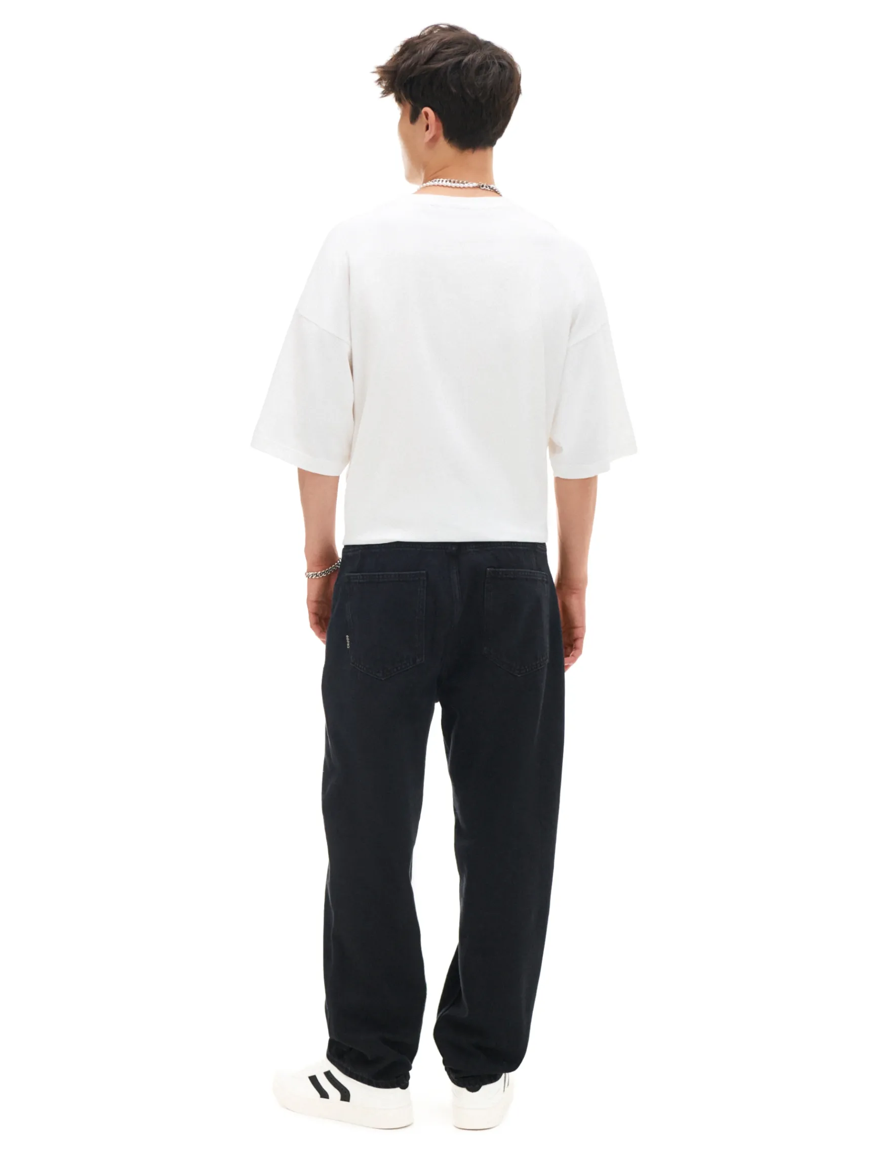 Outlet Cropp Czarne jeansy loose czarny