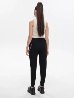Clearance Cropp Czarne joggery cargo z łańcuchem czarny