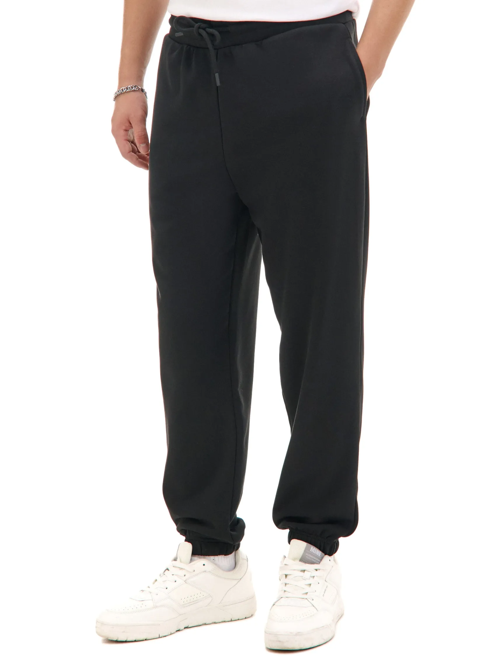 Sale Cropp Czarne spodnie dresowe joggery basic czarny