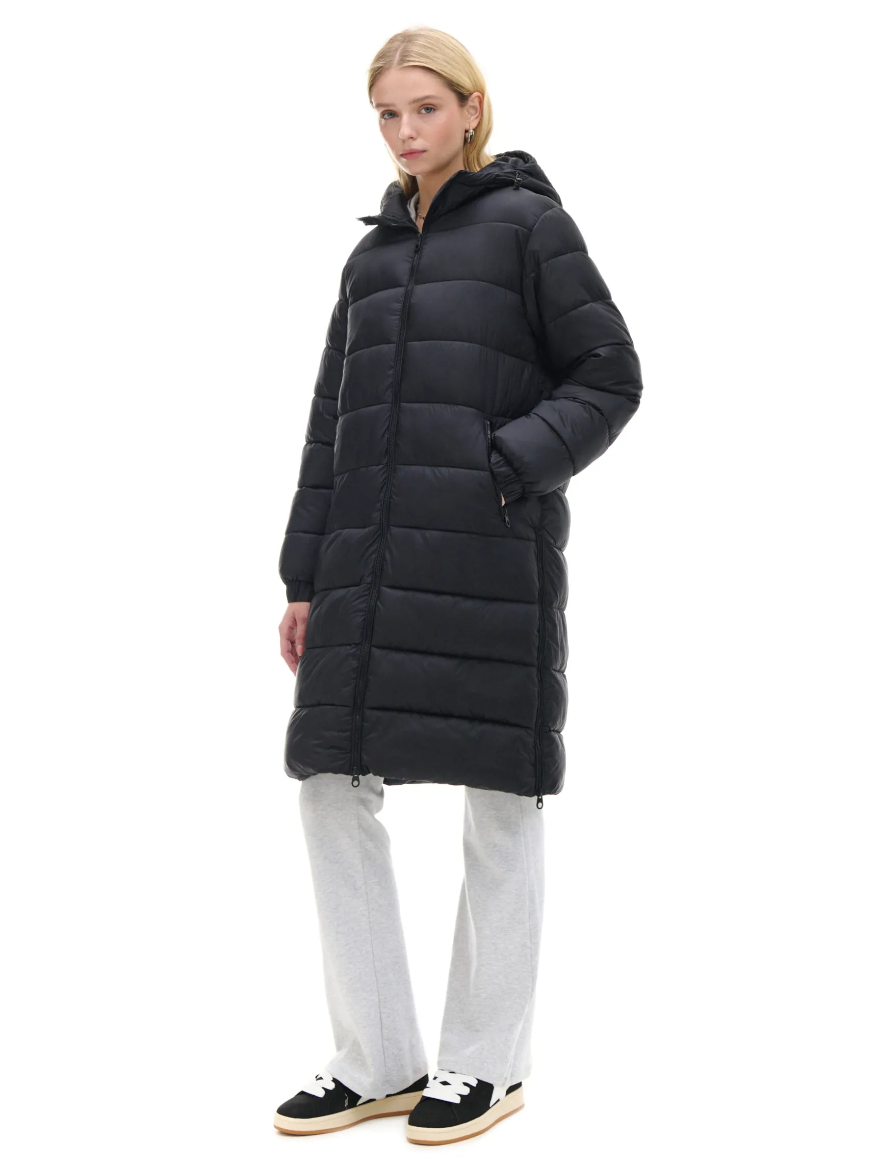 Clearance Cropp płaszcz puffer z kapturem czarny