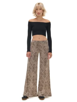 Hot Cropp sweter z odkrytymi ramionami czarny