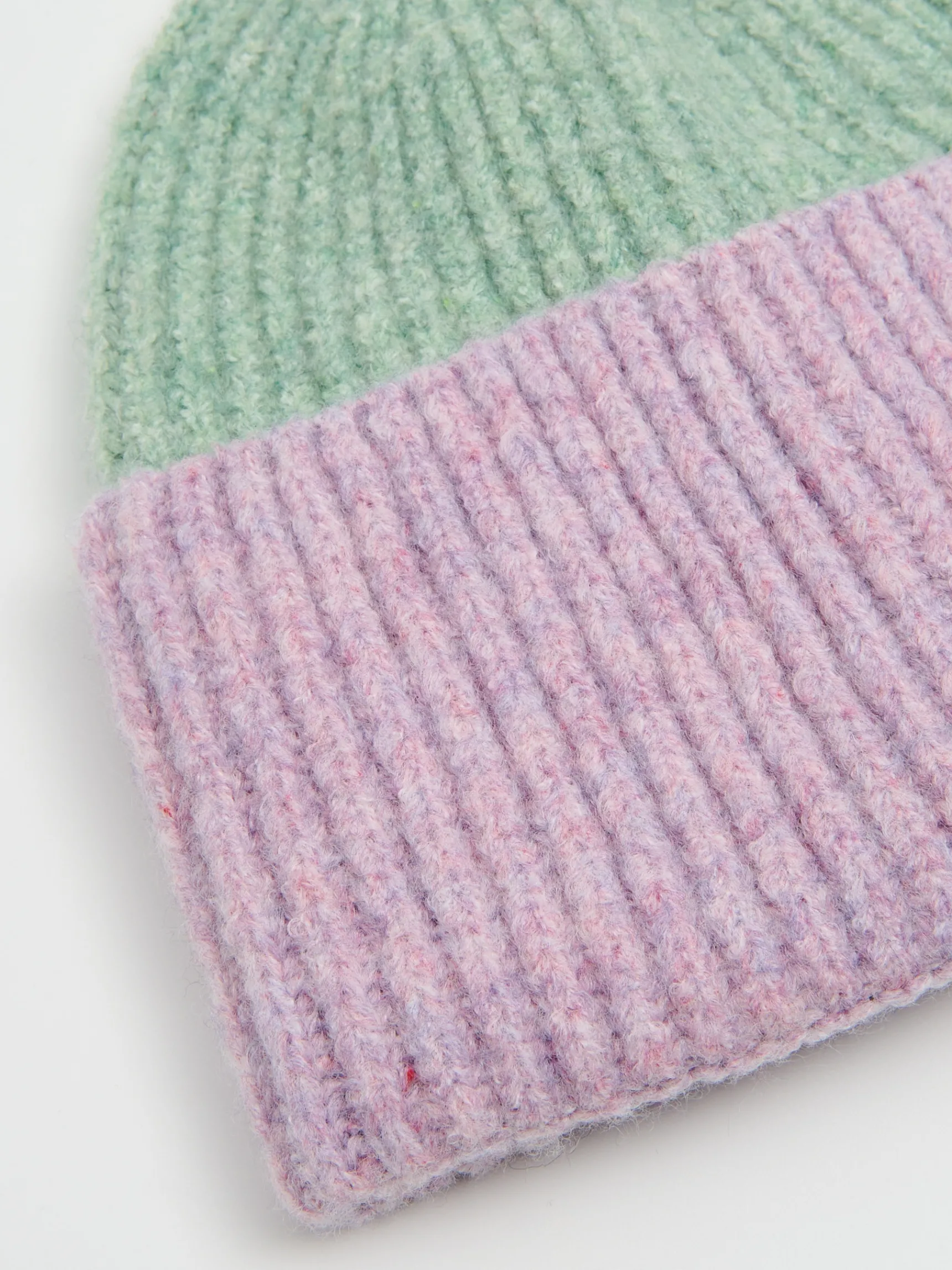 New Cropp Dwukolorowa czapka beanie wielobarwny