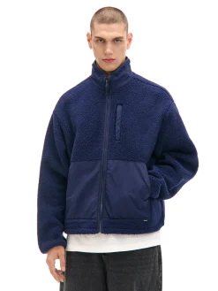 Discount Cropp Granatowa bluza sherpa surowygranatowy