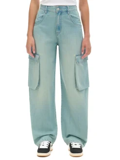 Outlet Cropp Jasne jeansy skater z efektem sprania błękitny
