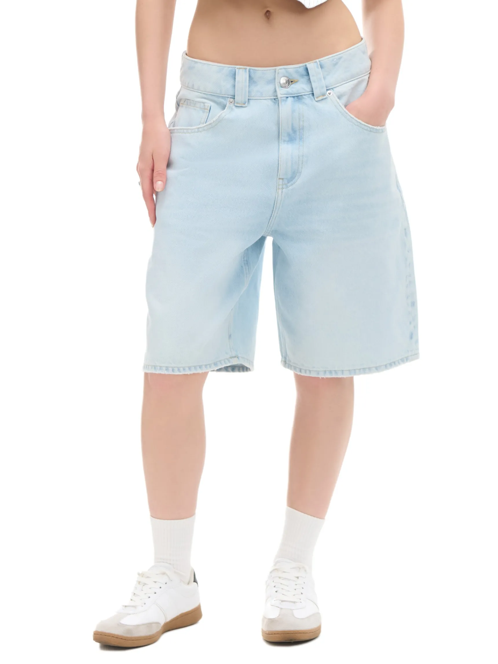 Online Cropp Jasne szorty denim bermudy niebieski
