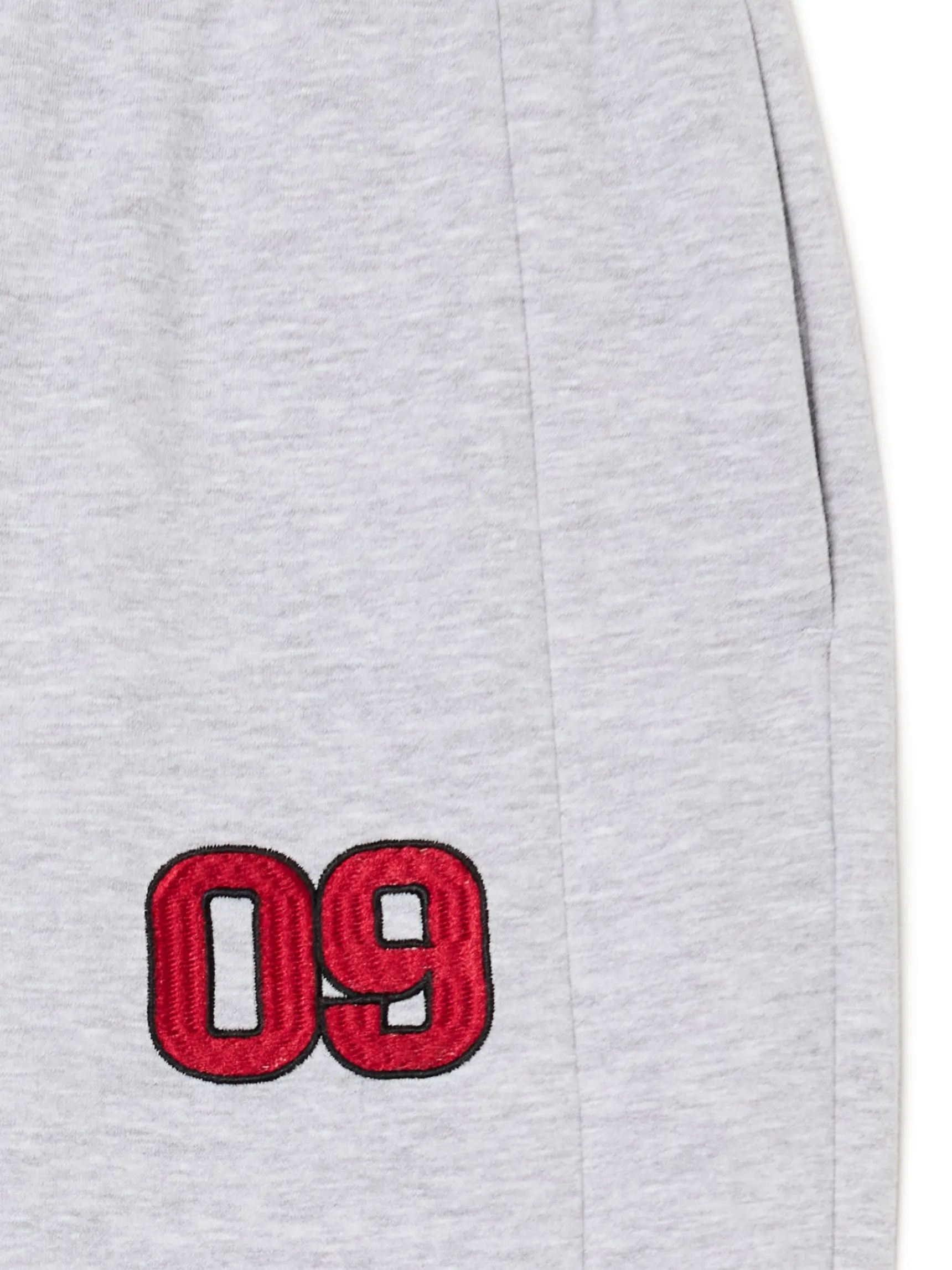 Clearance Cropp Jasnoszare dresowe joggery z naszywką jasnyszary