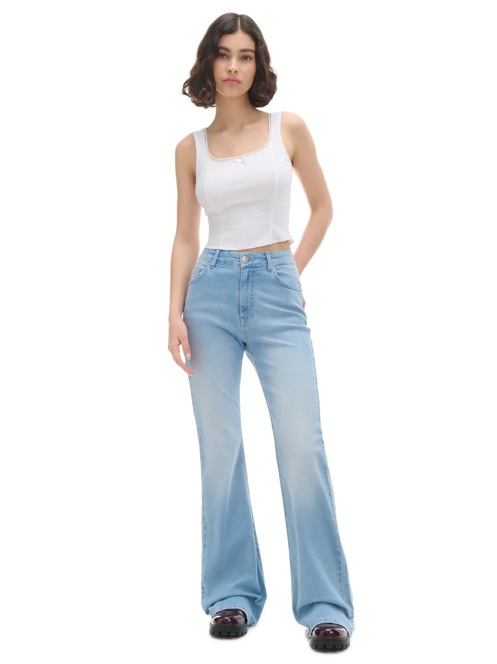 Discount Cropp Jeansy slim flare niebieski