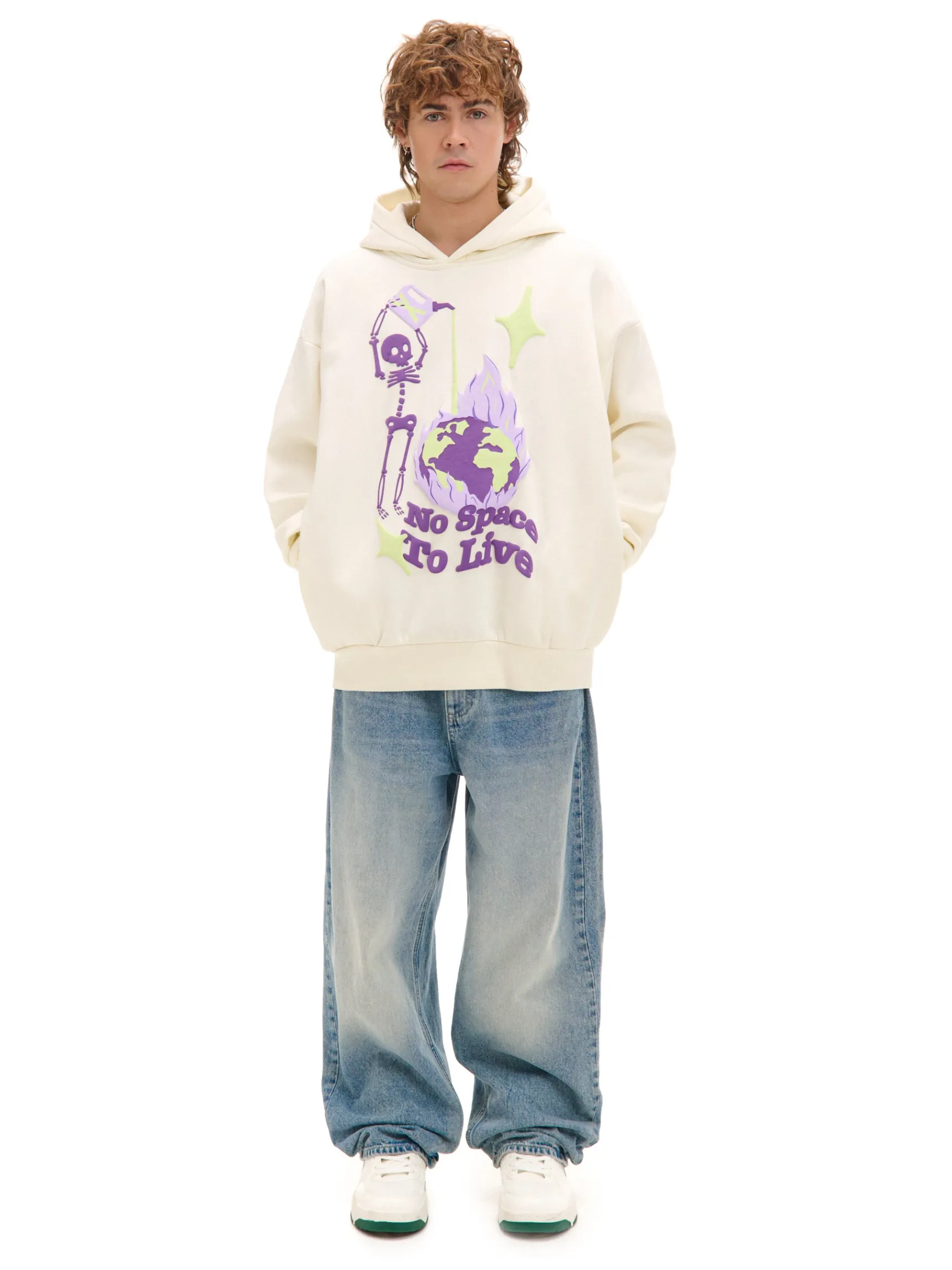 Best Cropp Kremowa bluza z kapturem i nadrukiem kremowy