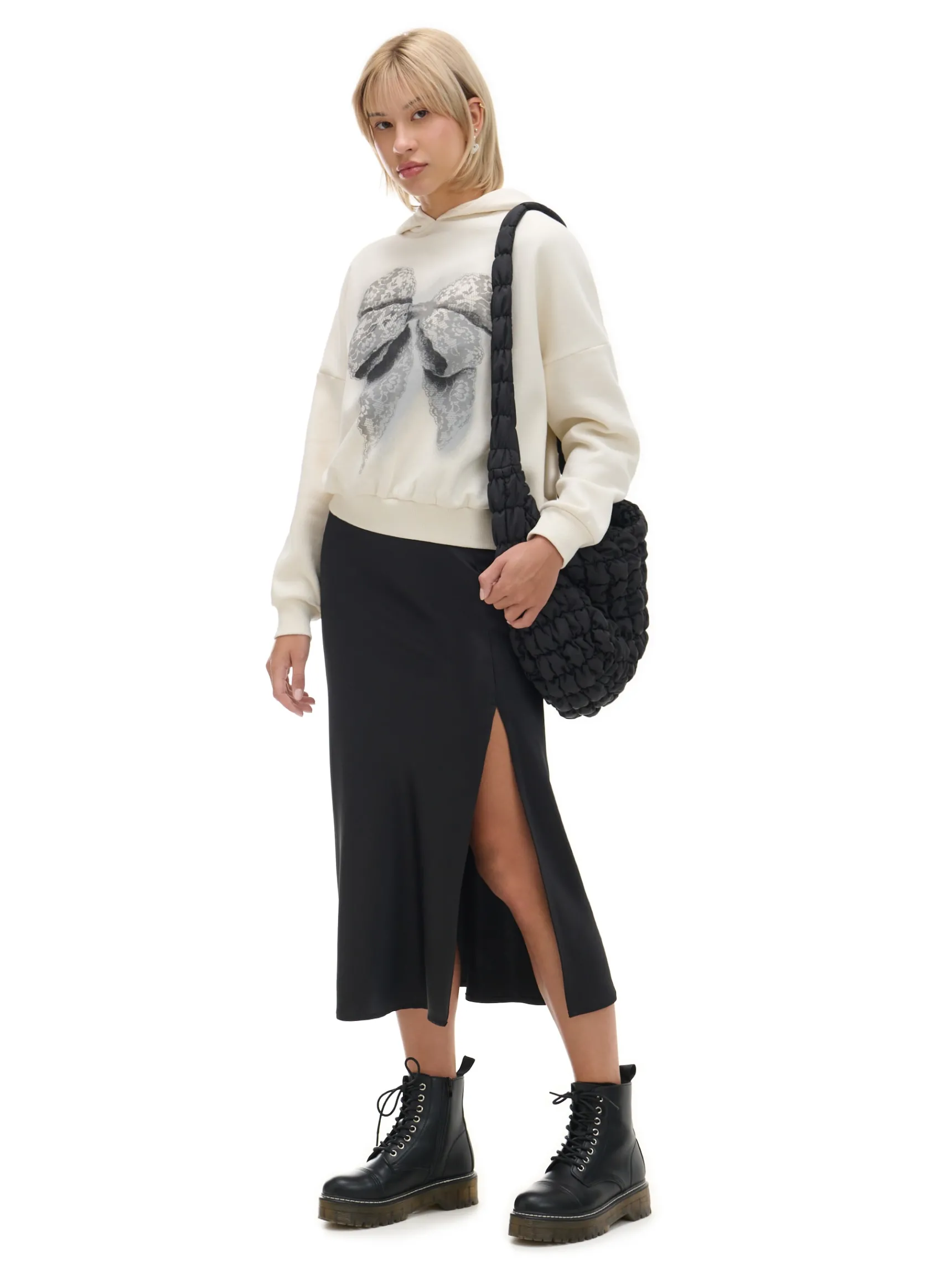 Clearance Cropp Kremowa bluza z kapturem i nadrukiem kremowy