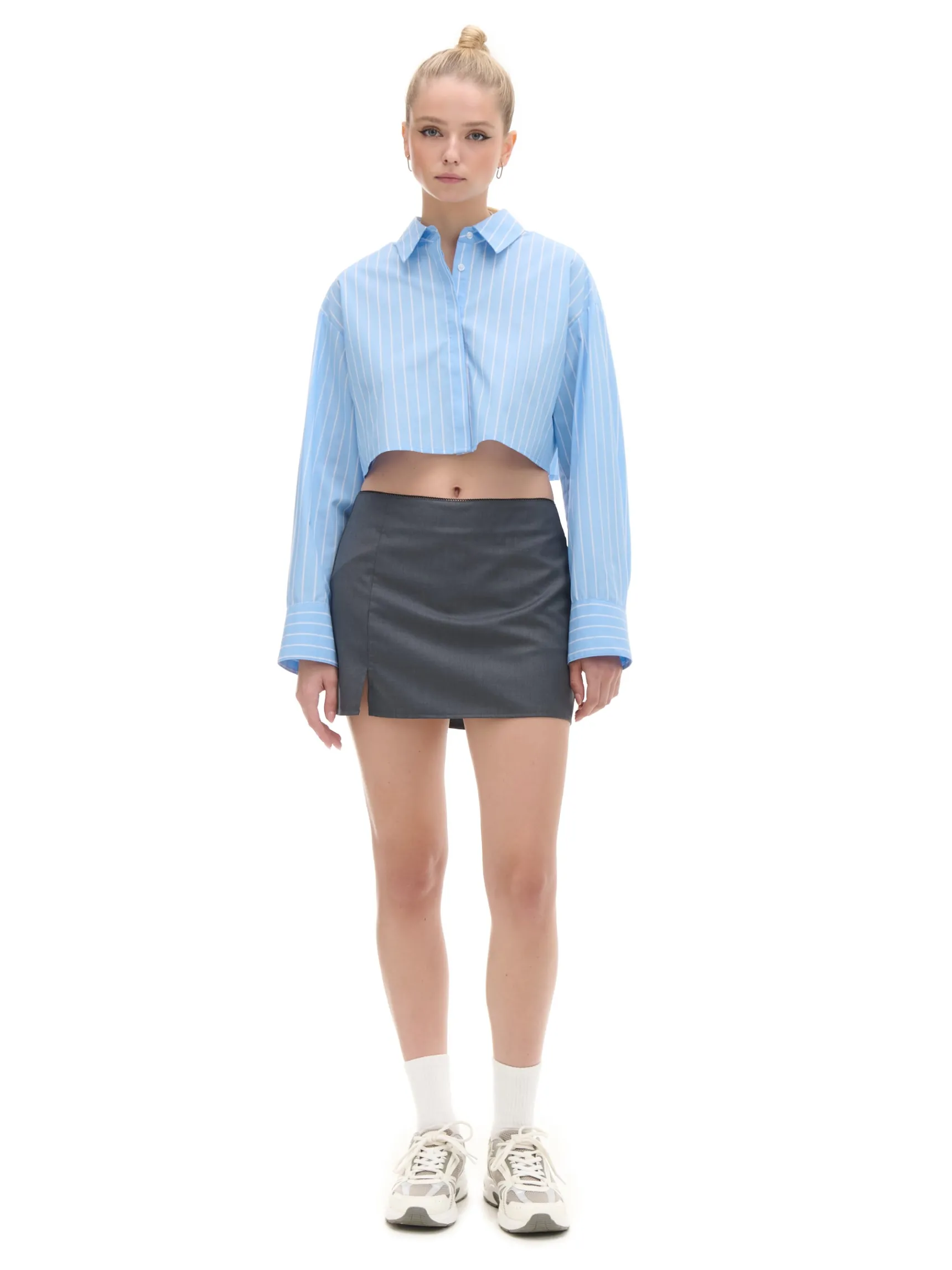 Discount Cropp Krótka koszula w paski niebieski
