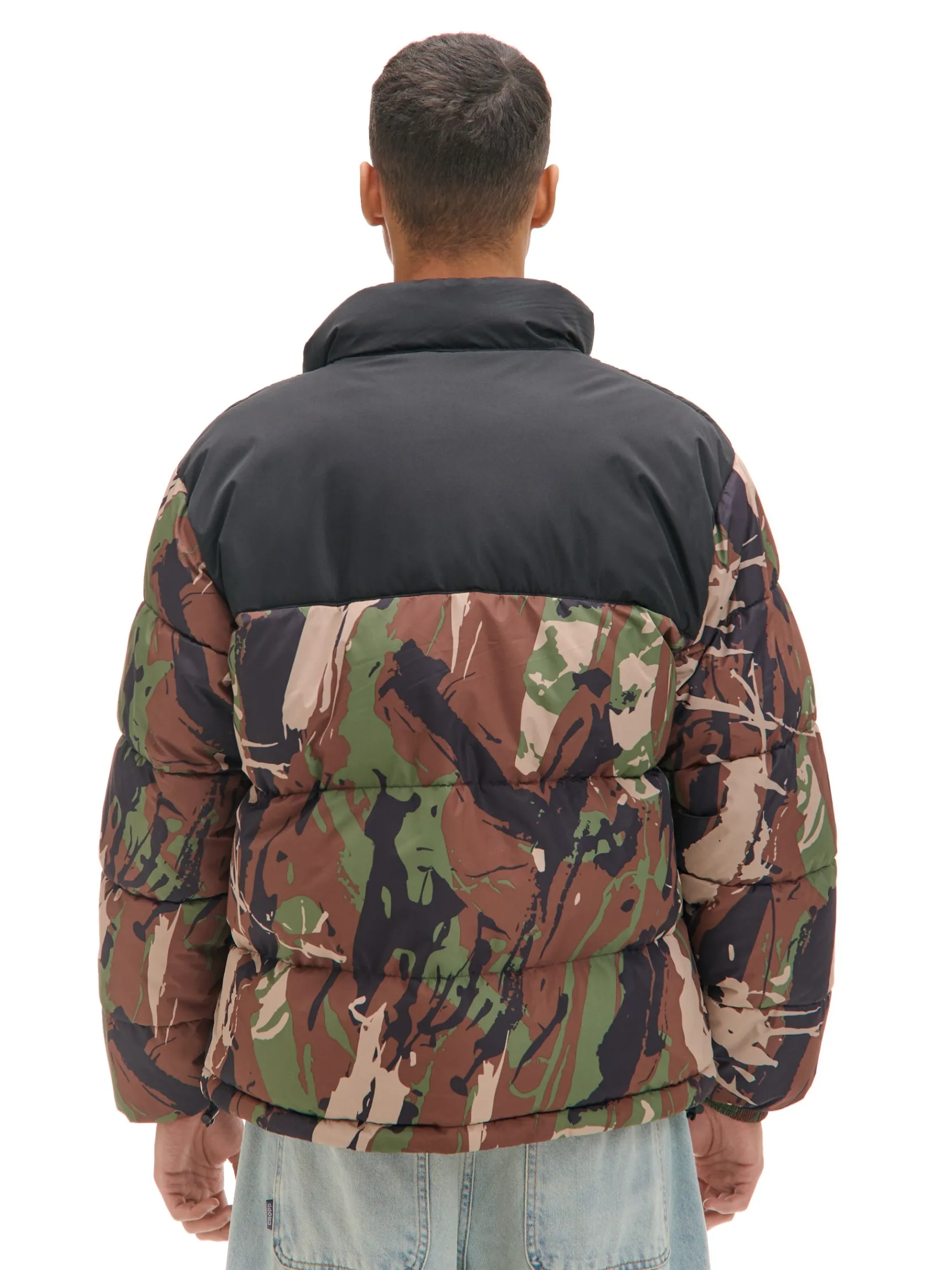 Best Cropp Kurtka puffer z militarnym nadrukiem zielony