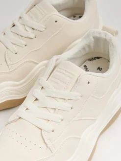 Outlet Cropp Lekkie sneakersy beżowy