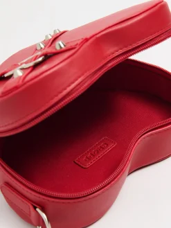 Sale Cropp Mała torebka w kształcie serca czerwony