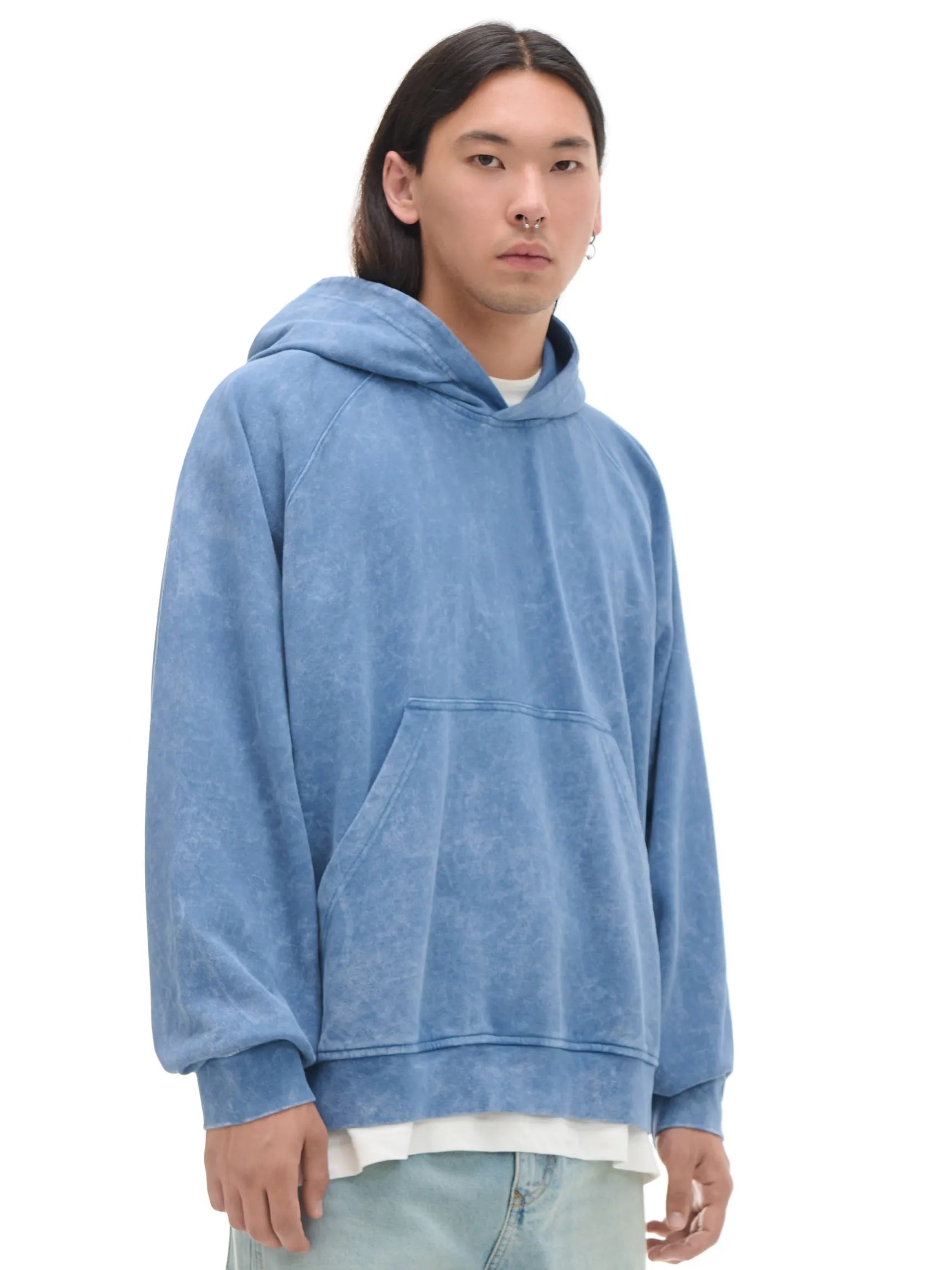 Outlet Cropp Niebieska bluza oversize z kapturem UNISEX niebieski