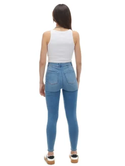Outlet Cropp e jeansy skinny niebieski