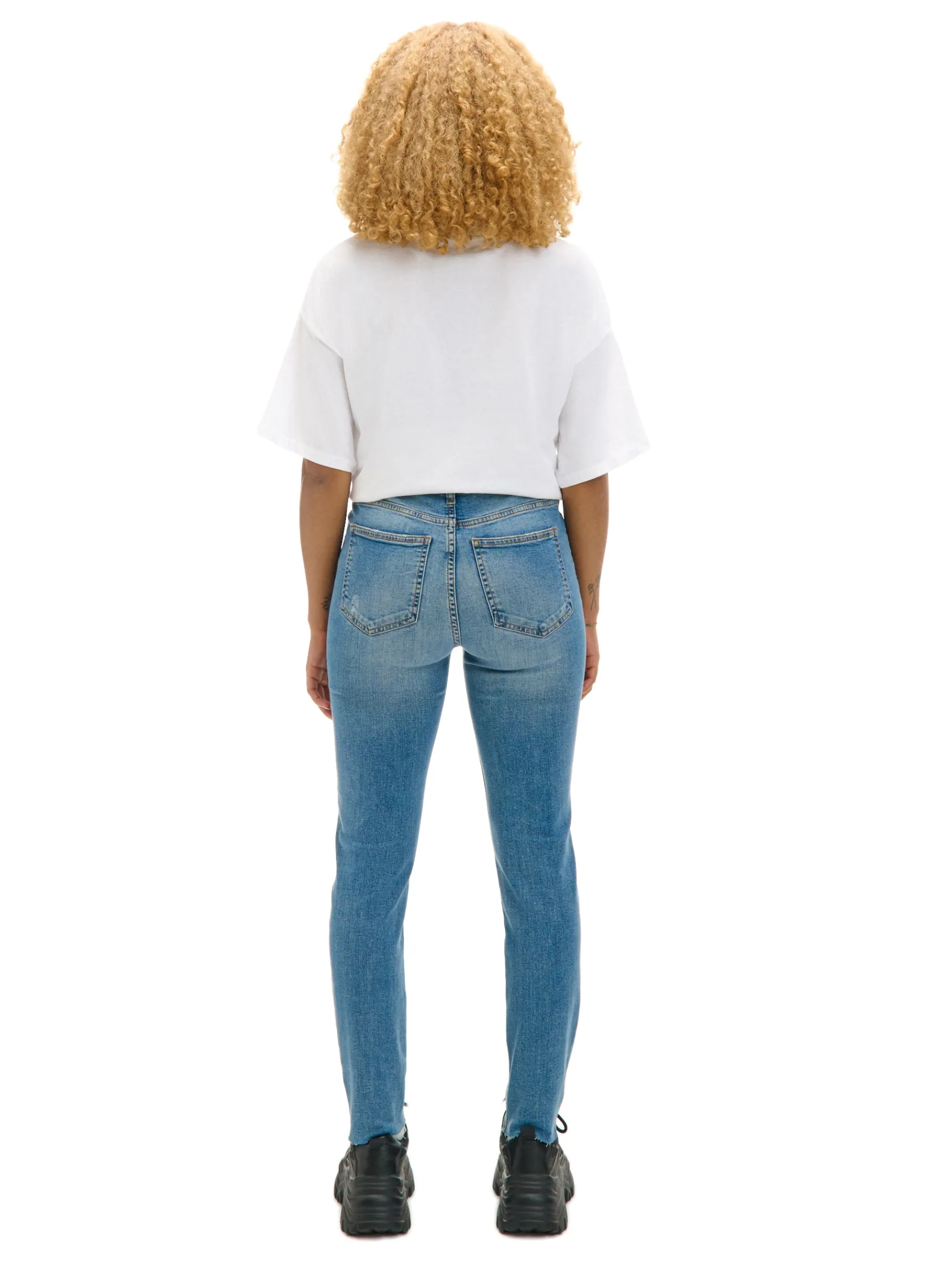 Outlet Cropp e jeansy skinny z przetarciami niebieski