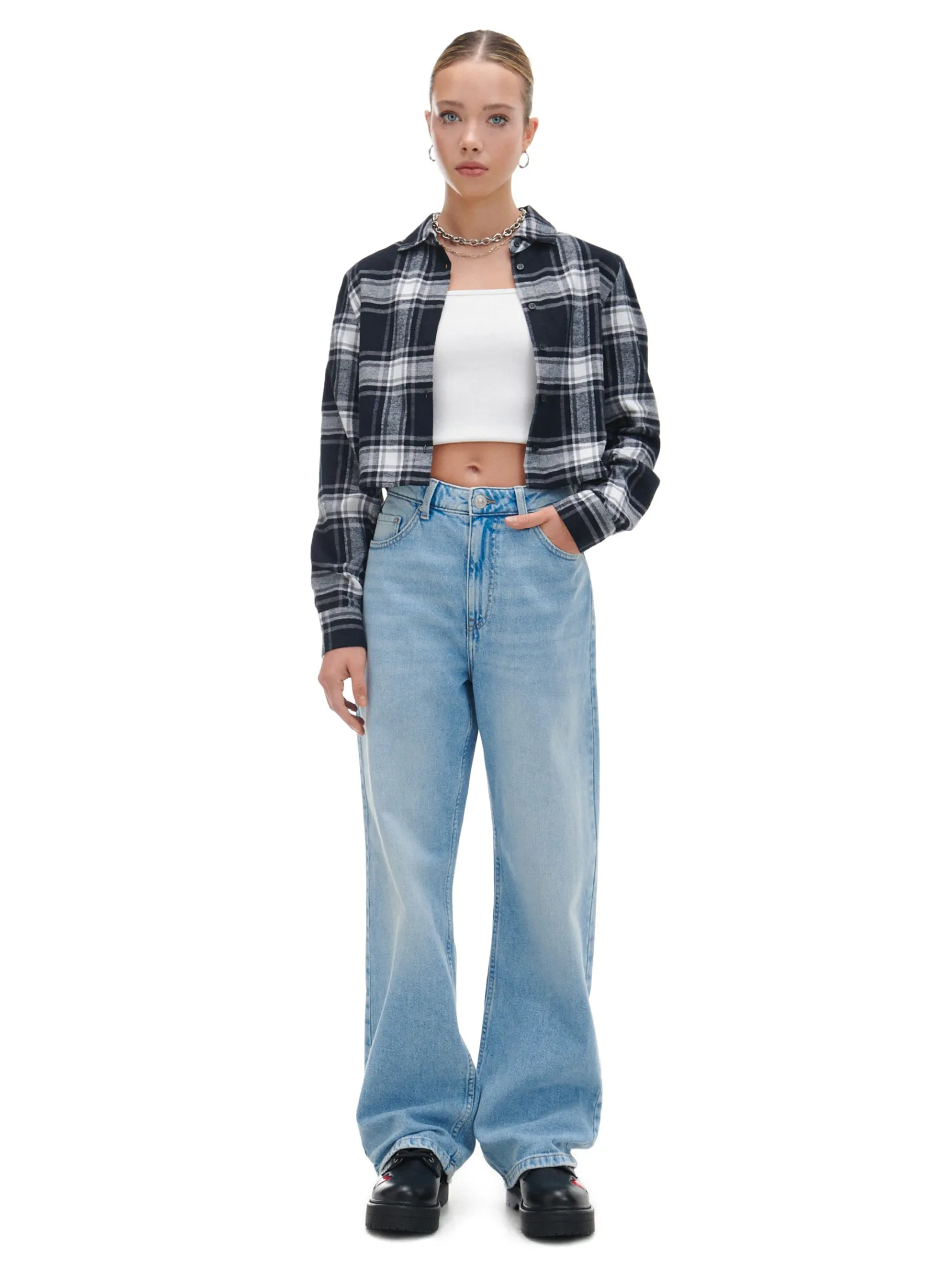 Outlet Cropp e jeansy wide leg niebieski