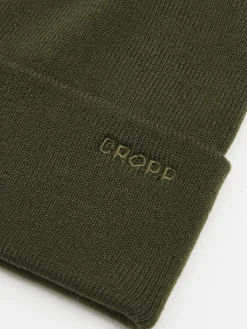 Best Cropp Oliwkowa czapka beanie z naszywką zielony