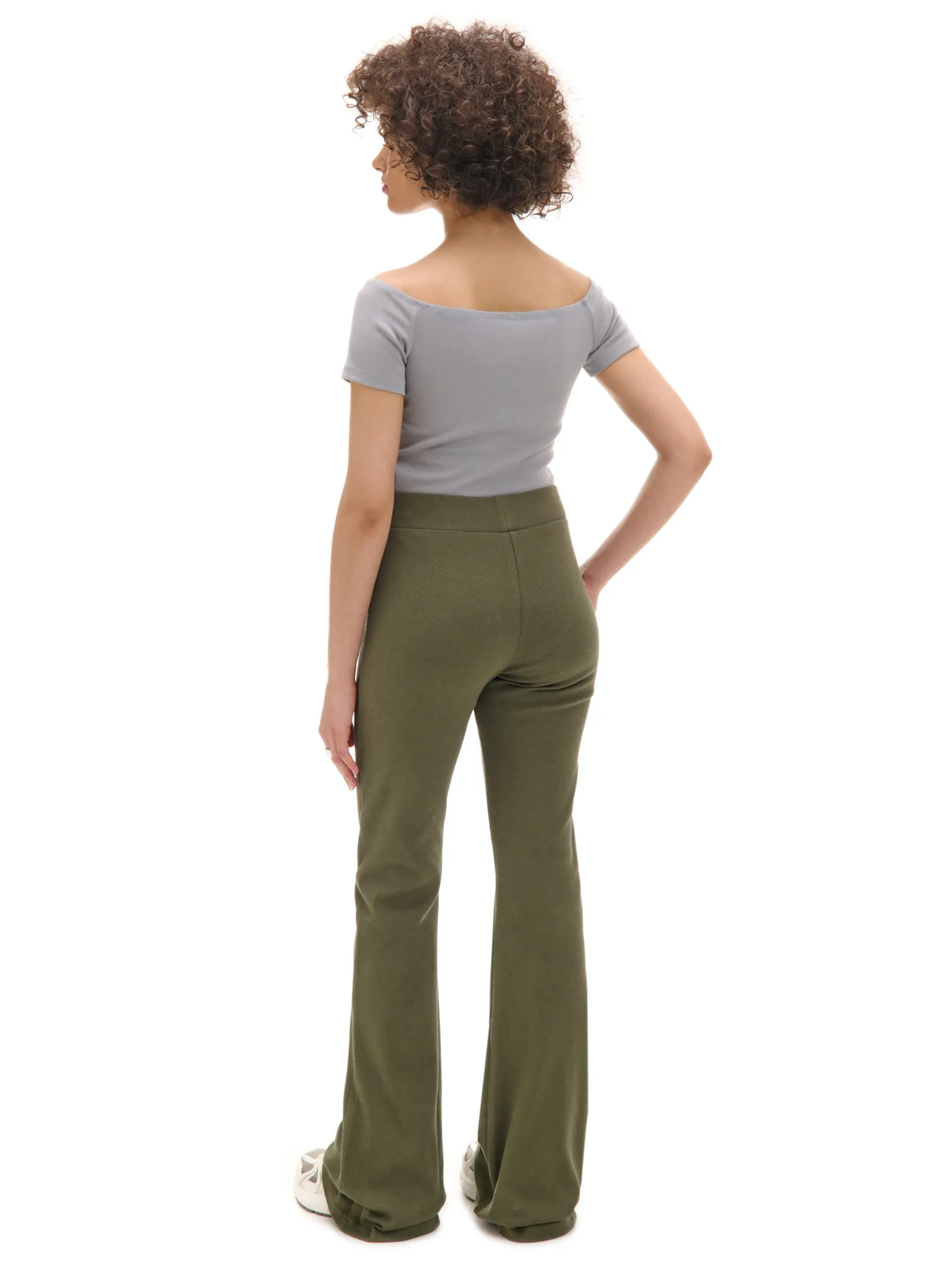 Discount Cropp Oliwkowe spodnie flare zielony