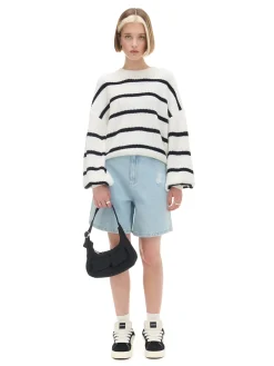 New Cropp Pasiasty sweter z szerokim rękawem kremowy