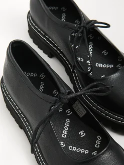 Online Cropp Półbuty z ozdobnymi sznurówkami czarny