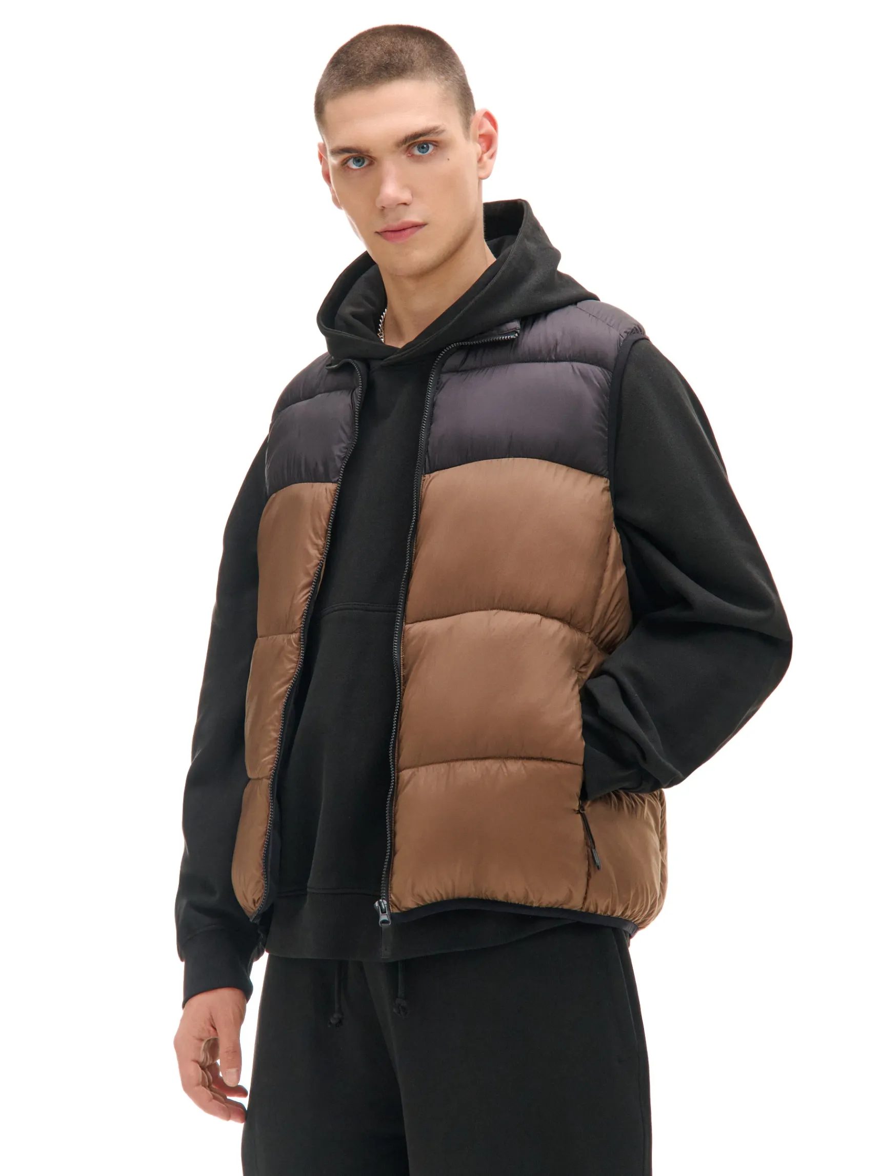 Outlet Cropp Pikowana brązowa kamizelka brązowy