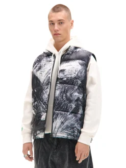 Clearance Cropp Pikowana kamizelka z nadrukiem czarny