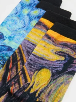 Discount Cropp Skarpety z nadrukiem znanych artystów czarny